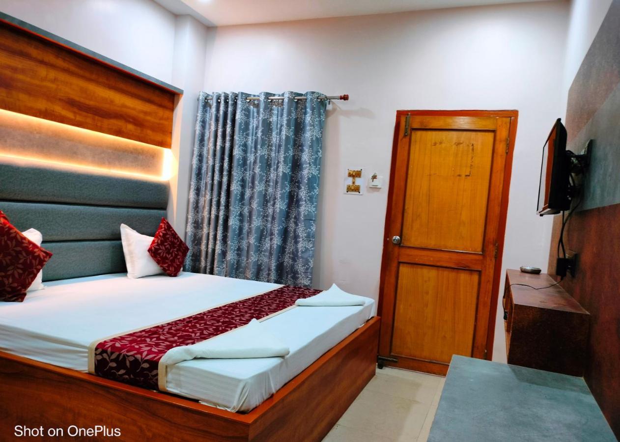 Hotel City Park Guwahati Exteriör bild