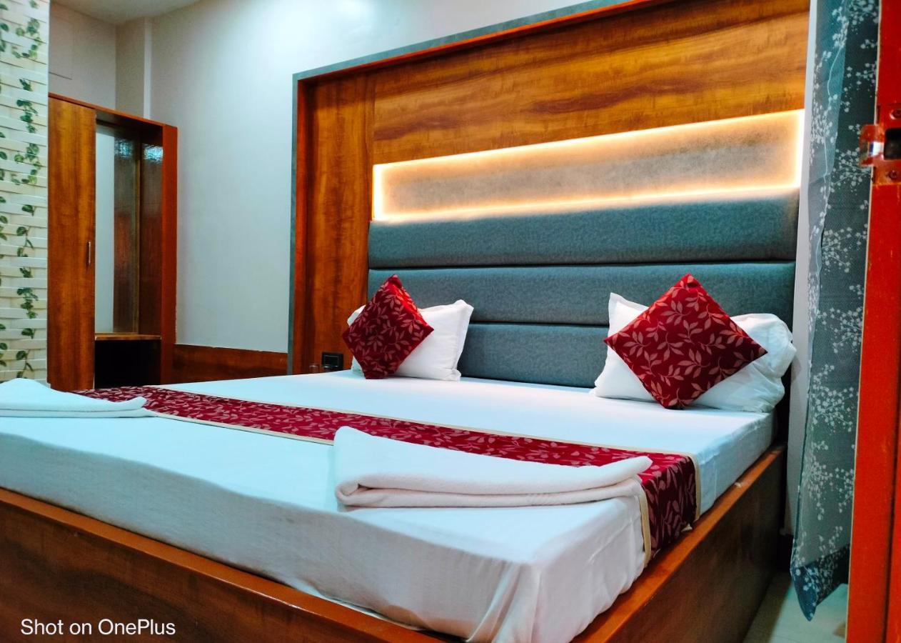 Hotel City Park Guwahati Exteriör bild