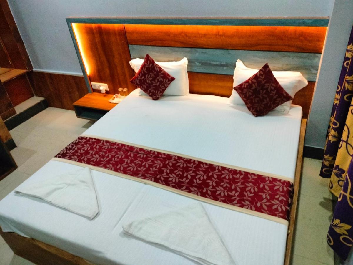 Hotel City Park Guwahati Exteriör bild